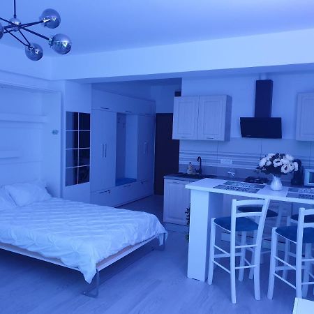 Delux Studio Mamaia Nord Năvodari Exterior foto
