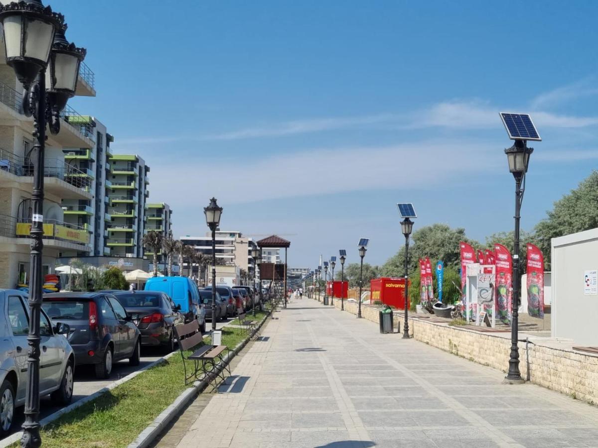 Delux Studio Mamaia Nord Năvodari Exterior foto